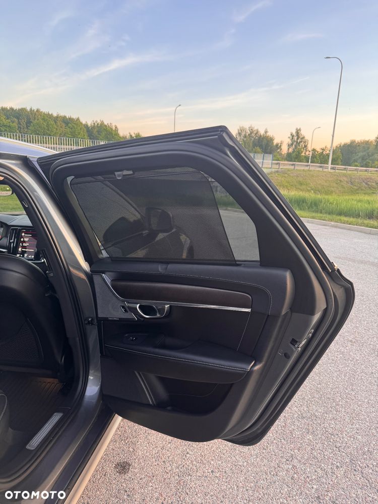 Volvo V90 Cross Country T6 AWD Pro - 23