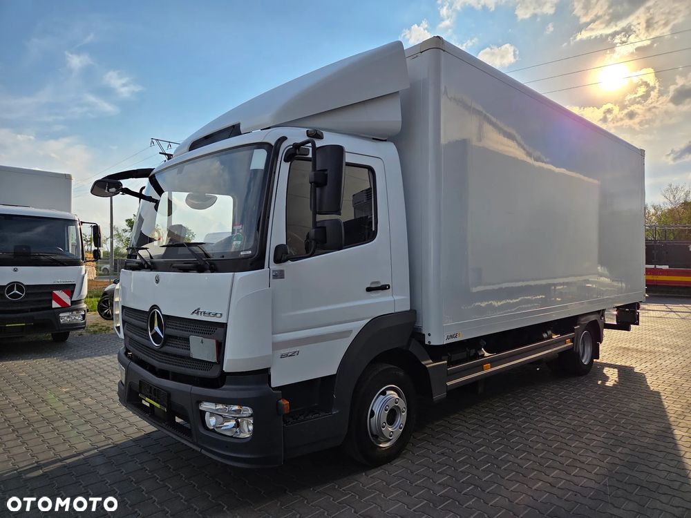 Mercedes-Benz Atego 821 - 13
