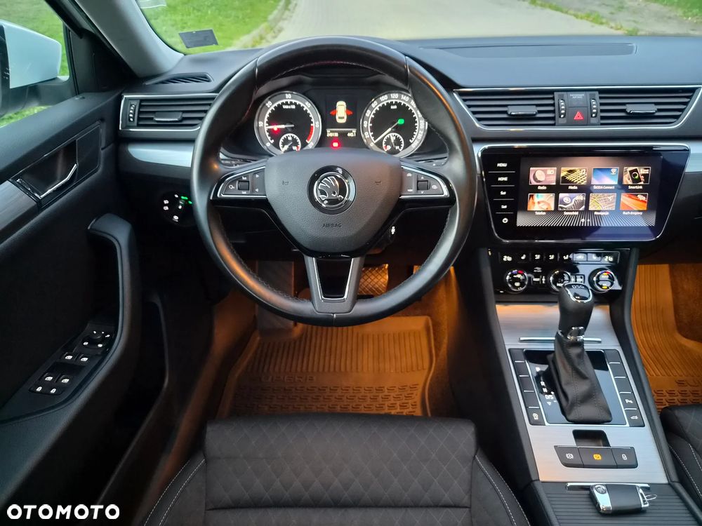 Skoda Superb 2.0 TDI DSG Ambition - 12