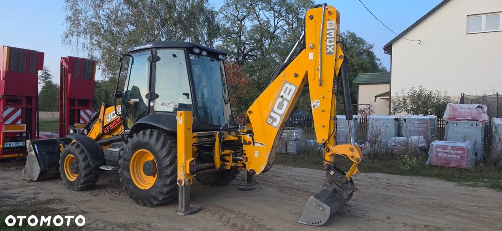 JCB 3CX Contractor - 2