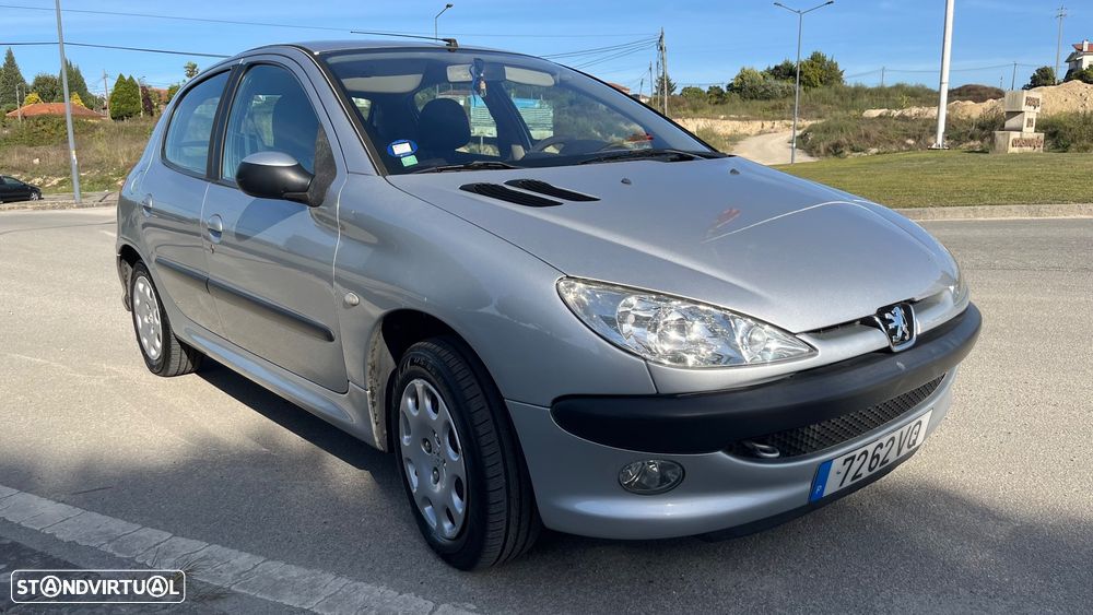 Peugeot 206 1.1 Color Line - 24