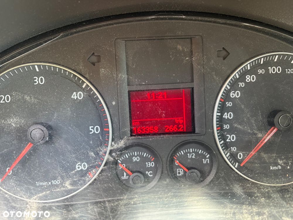 Volkswagen Golf Plus 1.9 TDI Comfortline DSG - 4