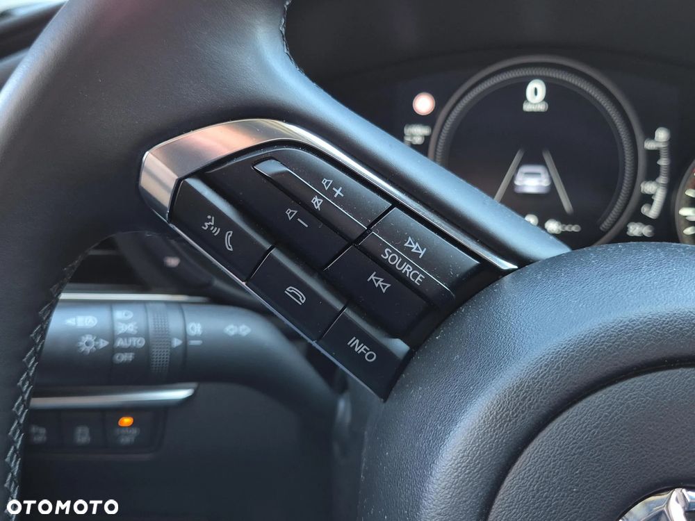 Mazda 3 2.0 mHEV Exclusive Line - 16