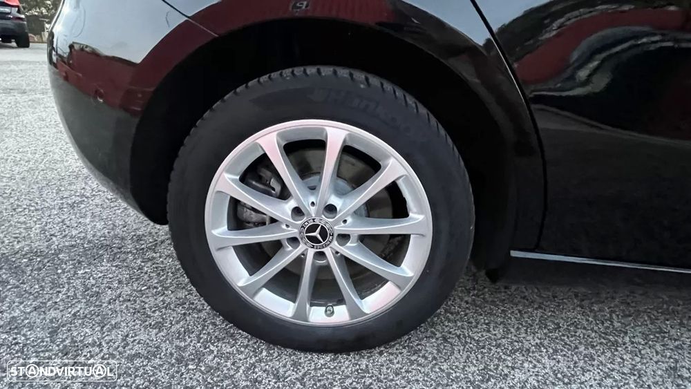 Mercedes-Benz A 250 e 8G-DCT Advanced Progressive - 11