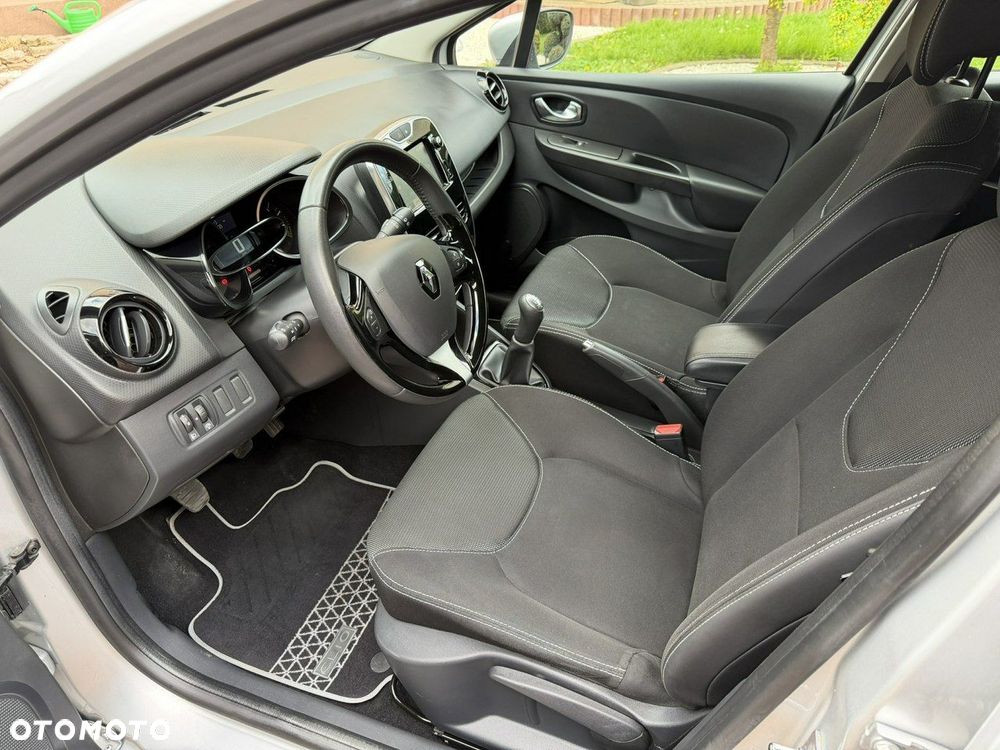 Renault Clio 1.2 16V Life EU6 - 9