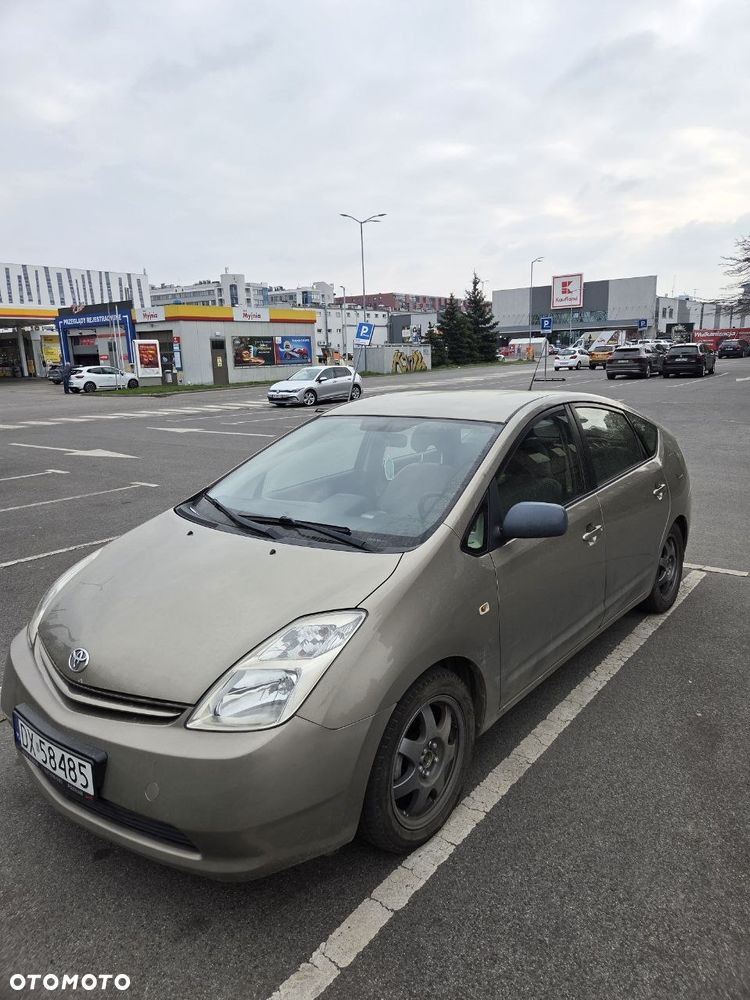 Toyota Prius 1.5 VVT-i Prestige - 3