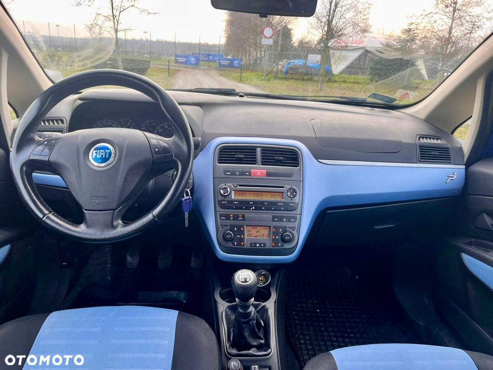 Fiat Grande Punto - 13