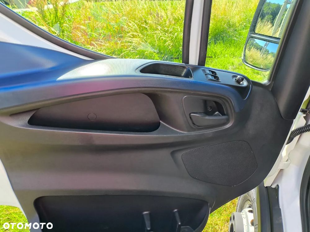 Iveco DAILY - 26