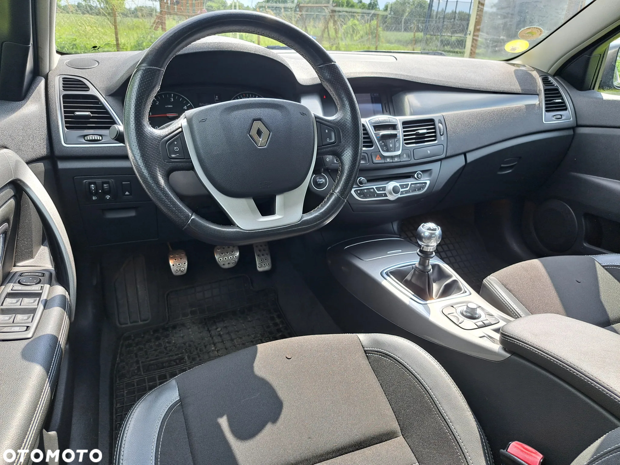 Renault Laguna dCi 110 FAP Limited - 18
