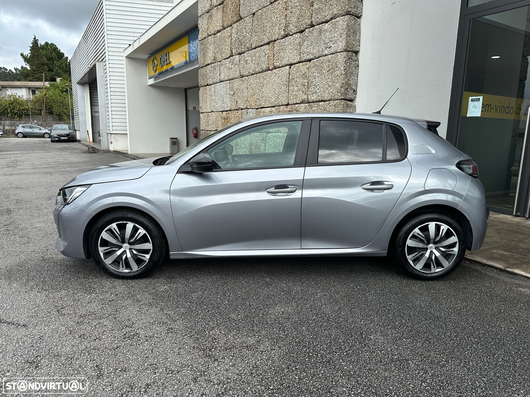 Peugeot 208 - 2