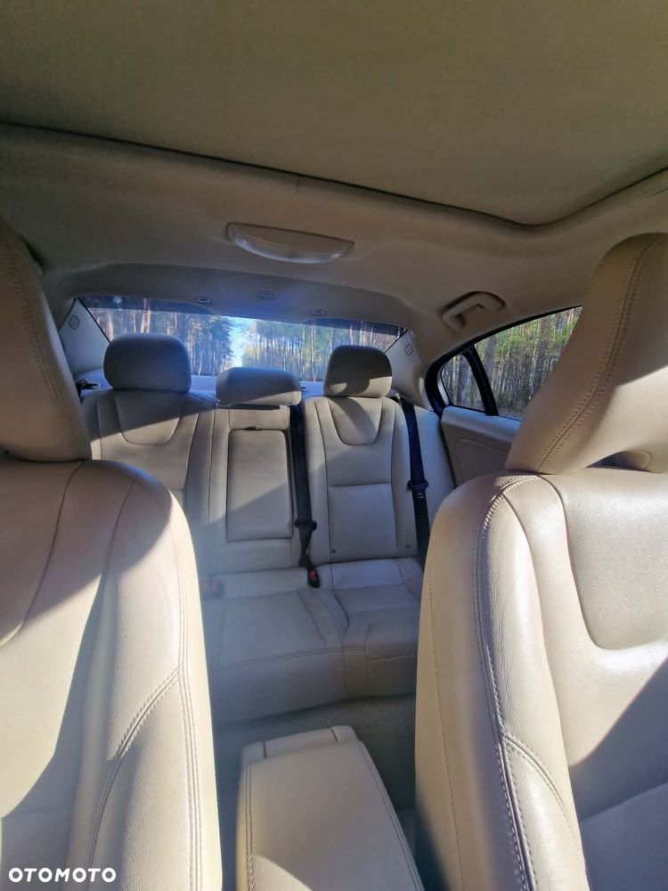 Volvo S60 - 15