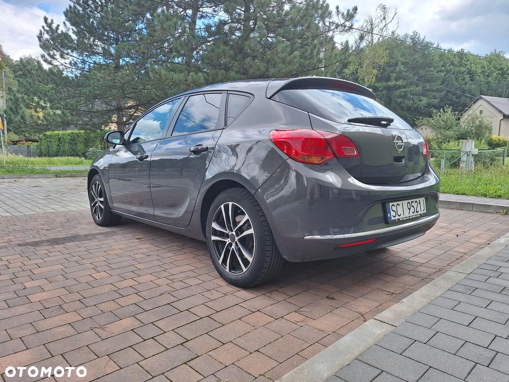 Opel Astra 1.7 CDTI Cosmo - 6
