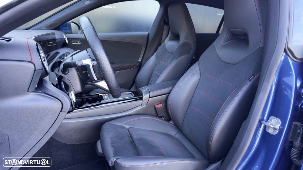 Mercedes-Benz CLA 250 e Shooting Brake AMG Line - 12