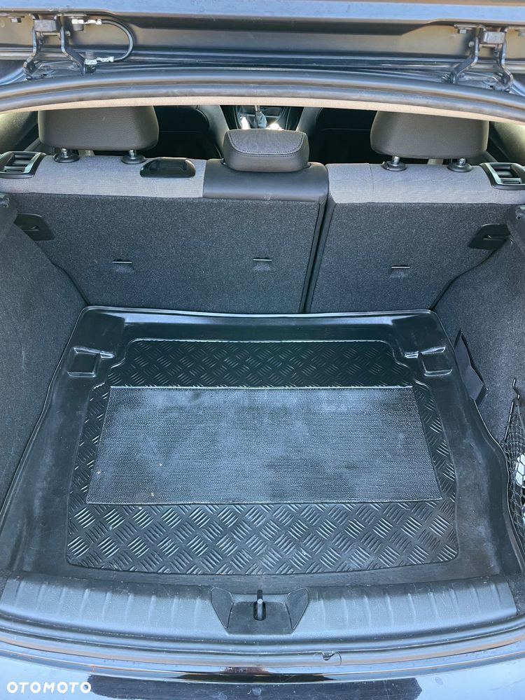 BMW Seria 1 116i - 11