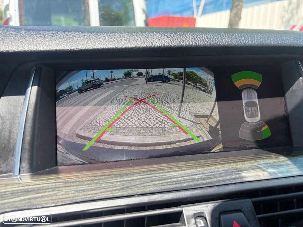 BMW 520 d Line Luxury Auto - 11