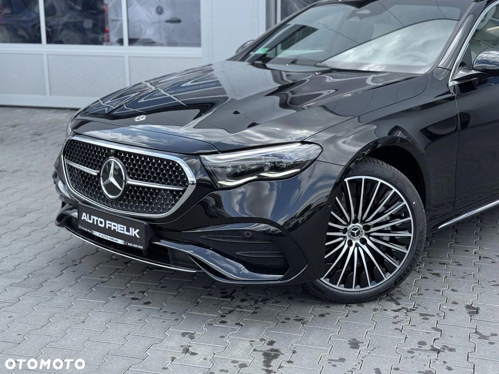 Mercedes-Benz Klasa E 300 PHEV 4-Matic AMG 9G-Tronic - 3