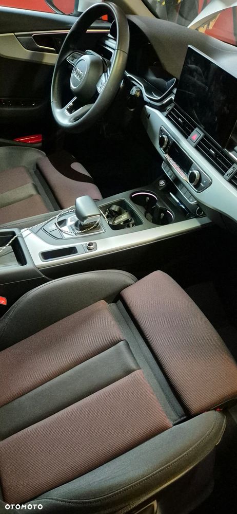 Audi A4 Avant 35 TFSI Sport S tronic - 14