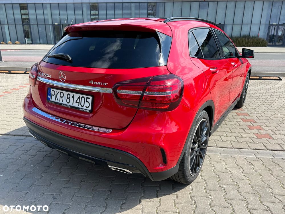Mercedes-Benz GLA 220 d 4Matic 7G-DCT AMG Line - 8