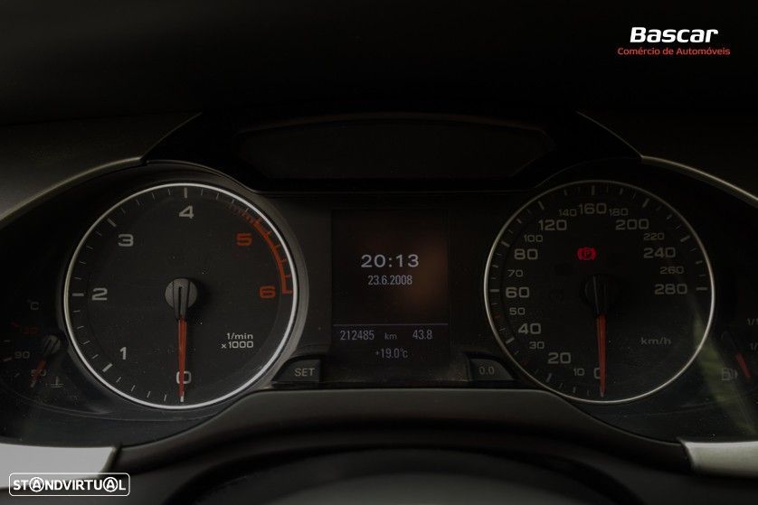 Audi A4 Avant 2.0 TDI Business Line Sport - 36