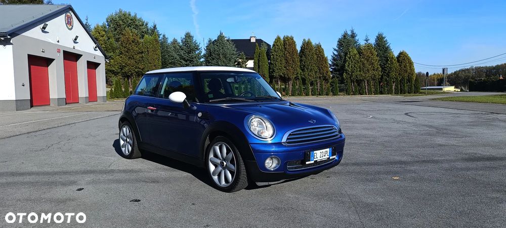 MINI Cooper Standard - 14