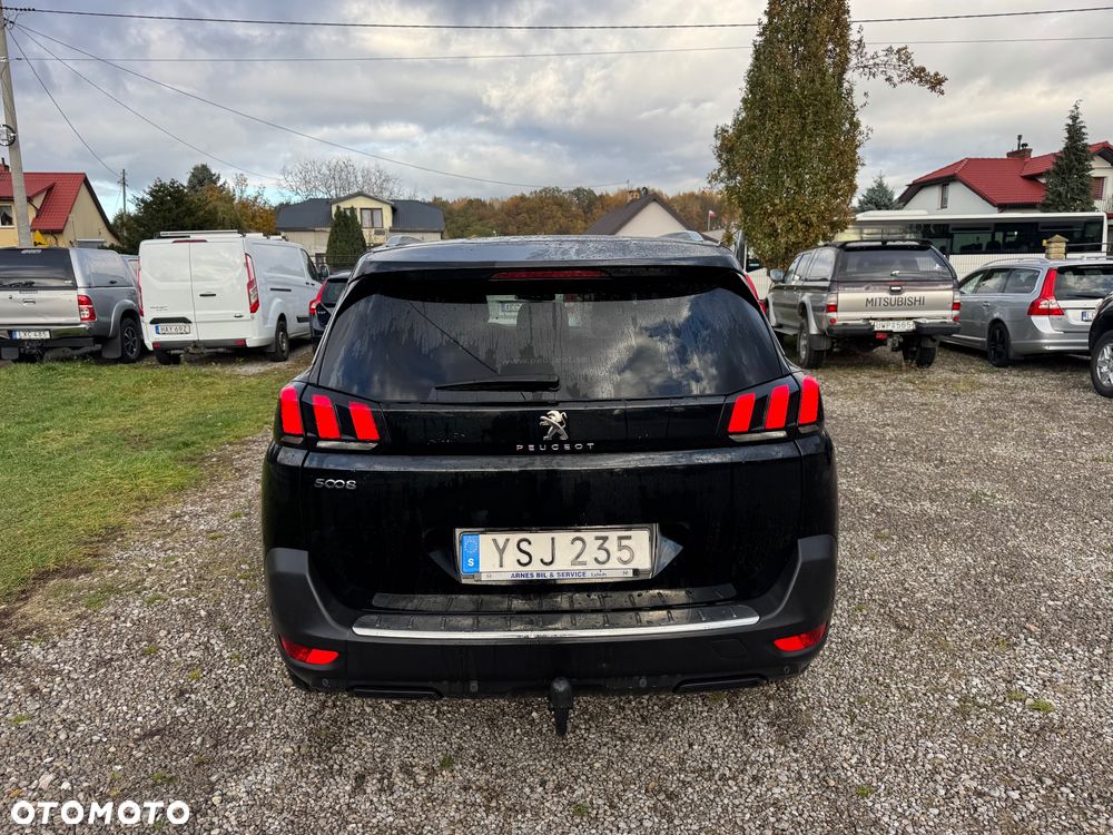 Peugeot 5008 - 13