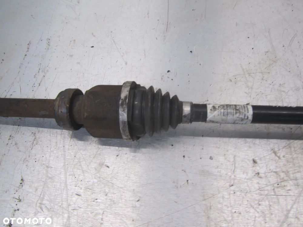 Peugeot 308 T9 1.5 HDI  półoś prawy przód - 4