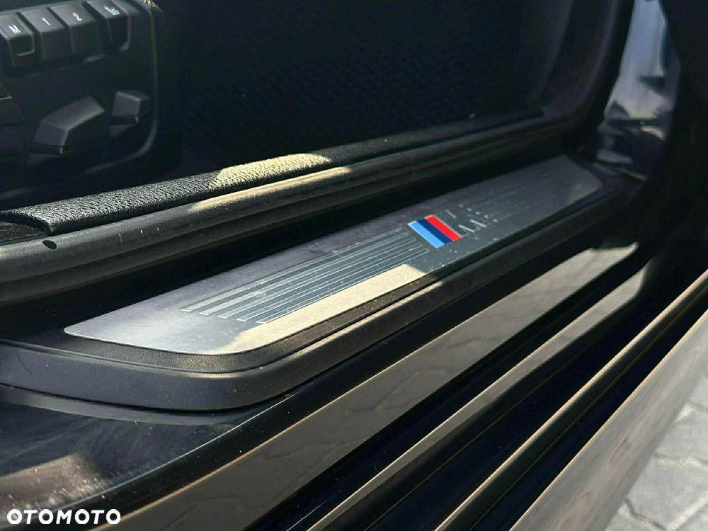 BMW Seria 6 650i xDrive - 16