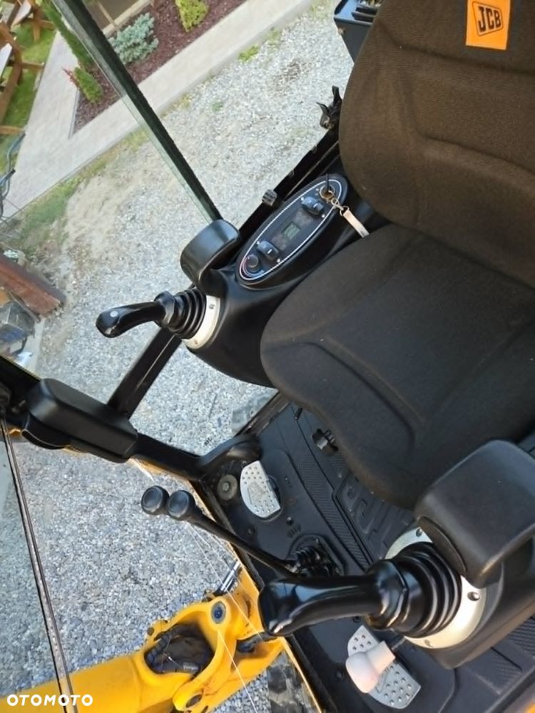 JCB 8020 - 14