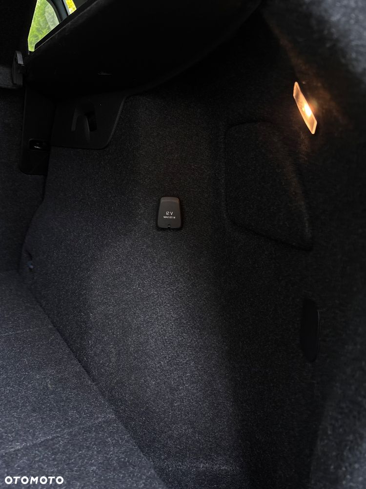 Volvo XC 40 B3 Core - 35