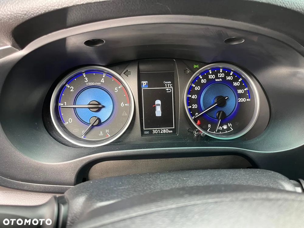 Toyota Hilux 2.4 D-4D Double Cab SR 4x4 - 7