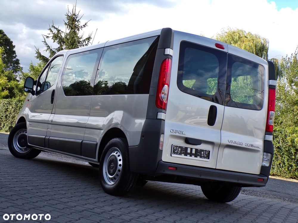 Opel Vivaro L2H1 2.9t - 4
