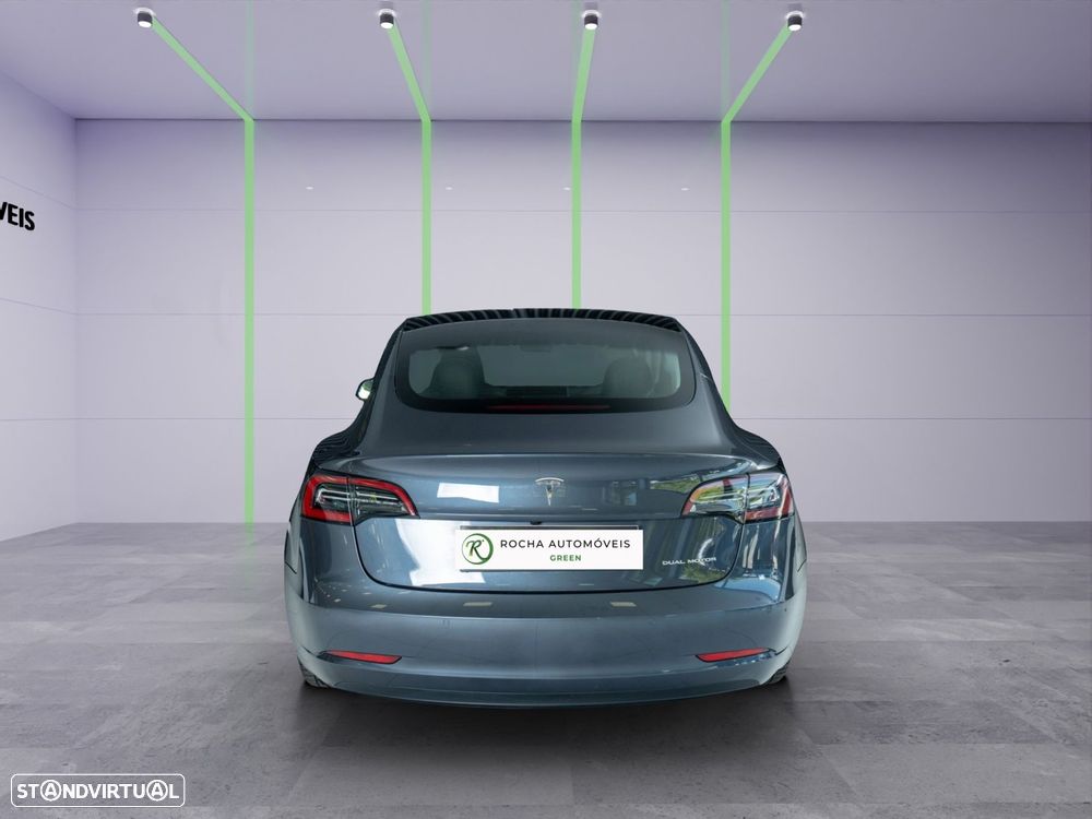 Tesla Model 3 Long-Range Dual Motor AWD - 4