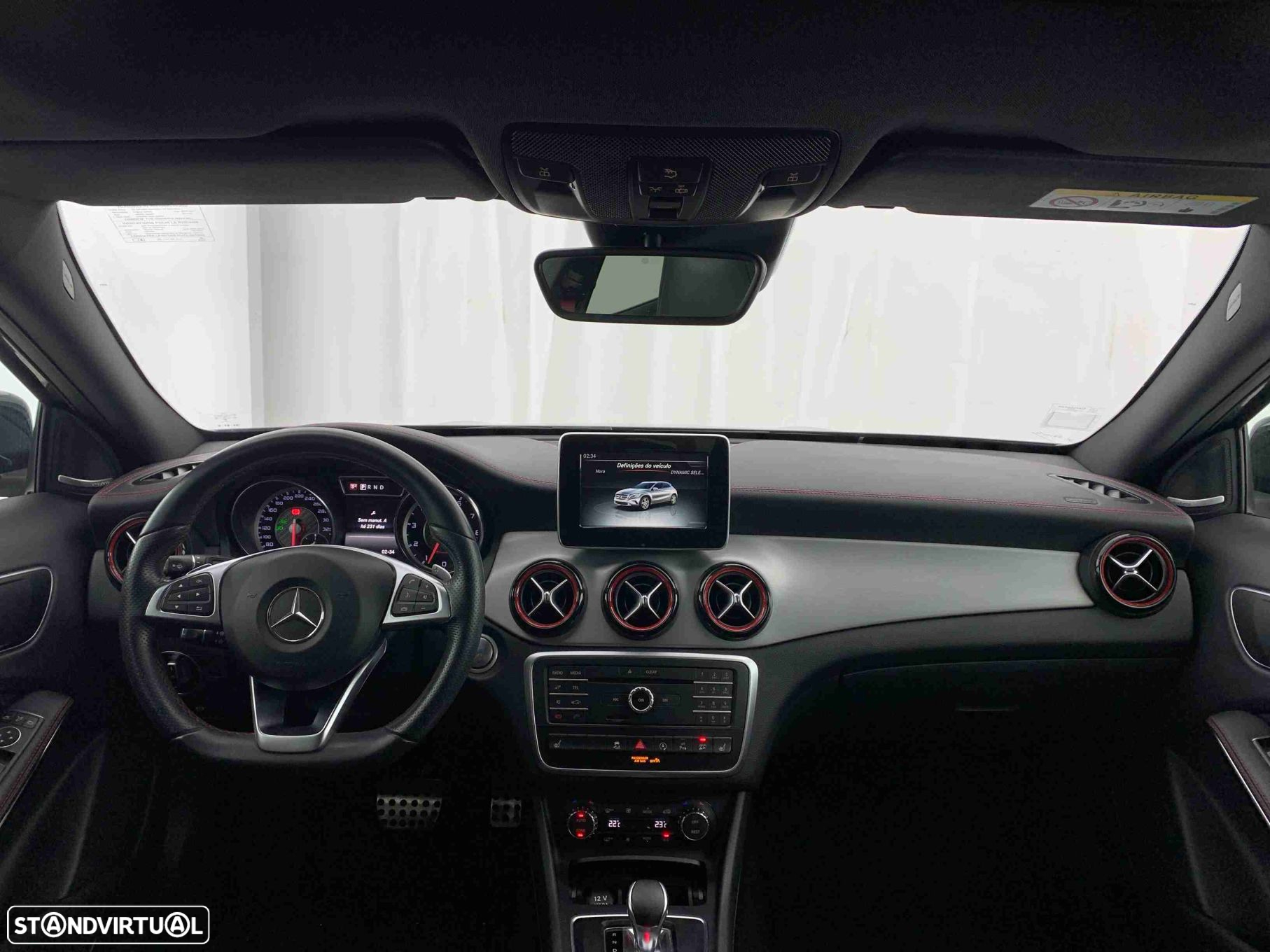 Mercedes-Benz GLA 45 AMG 4-Matic - 13