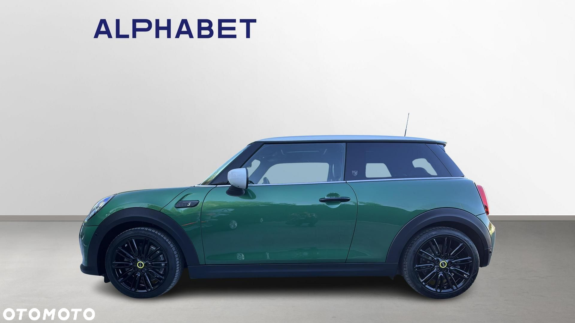 MINI Cooper SE Electric Trim - 7