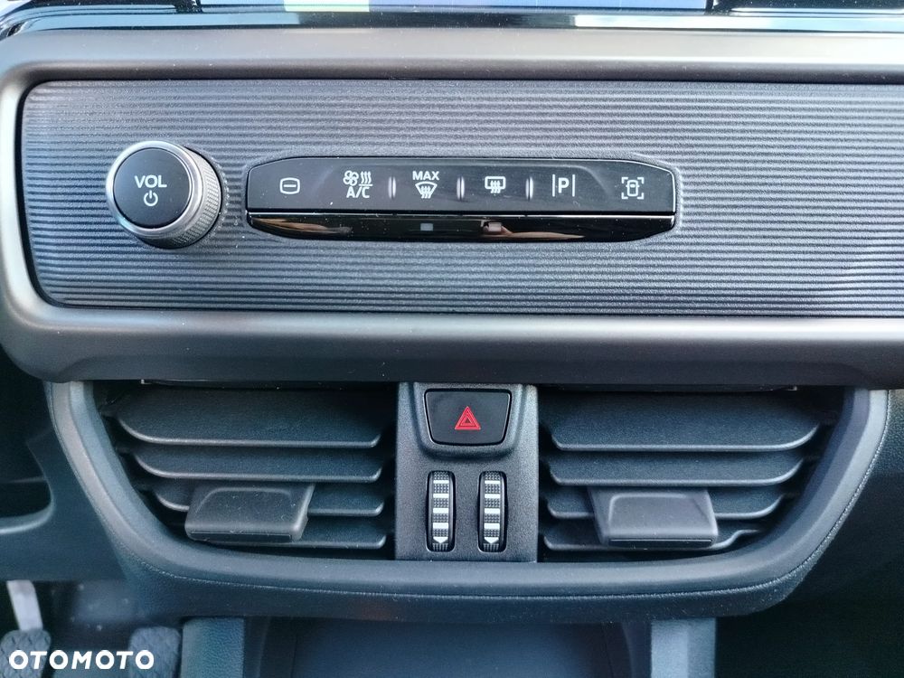 Ford Transit Courier - 24