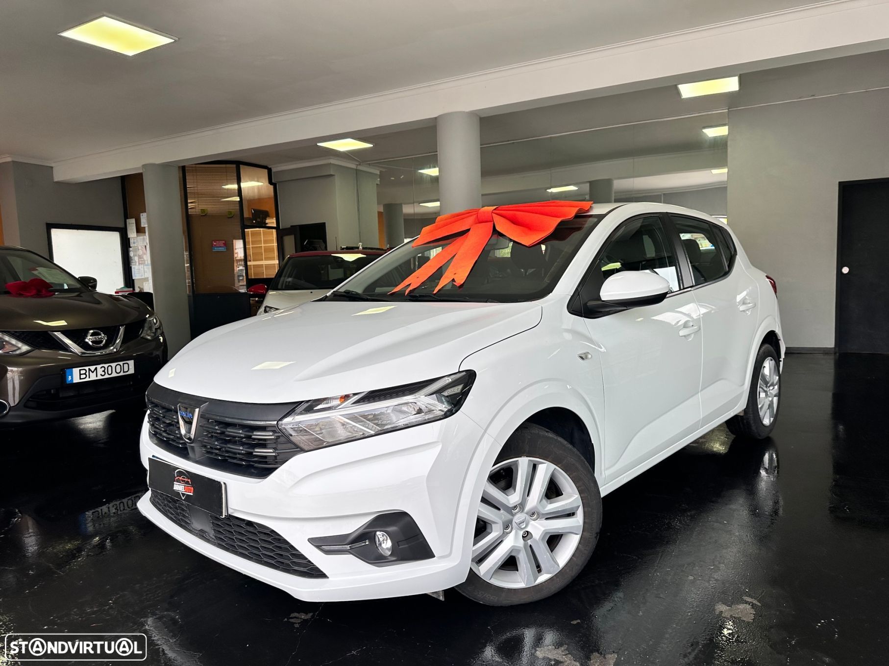 Dacia Sandero 1.0 SCe Essential - 1