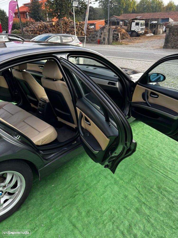 BMW 320 dA Exclusive - 18