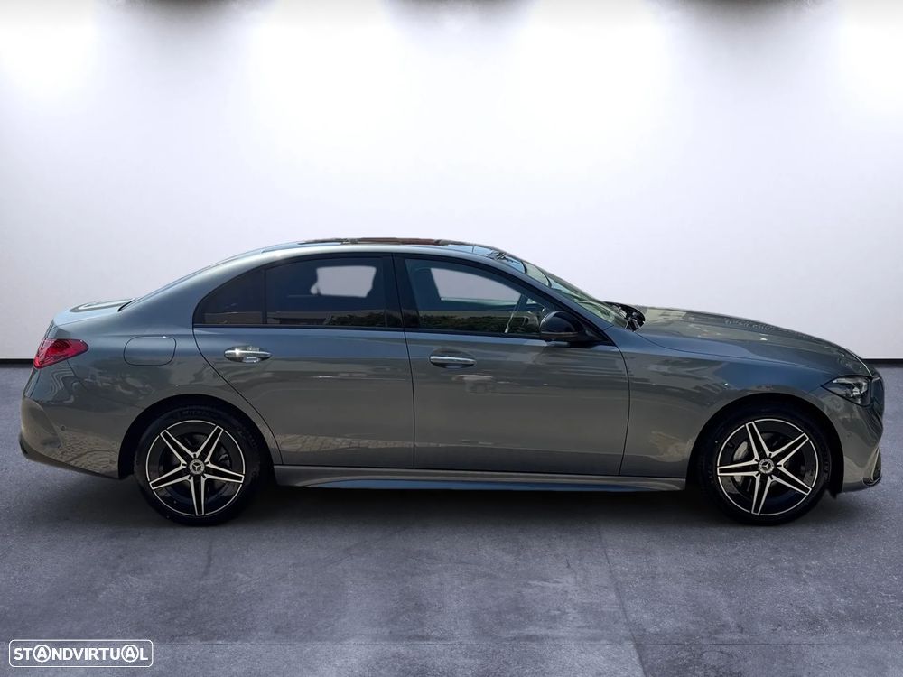 Mercedes-Benz C 300 de AMG Line - 4
