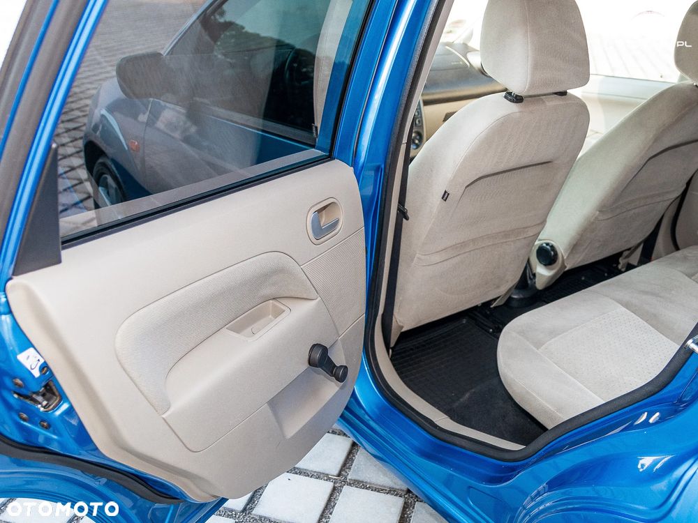 Ford Fiesta 1.4 Durashift-EST Ghia - 31