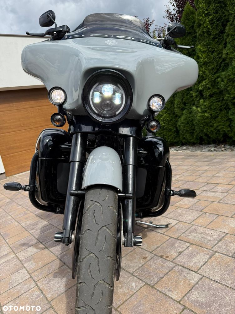 Harley-Davidson FLH Electra Glide - 3