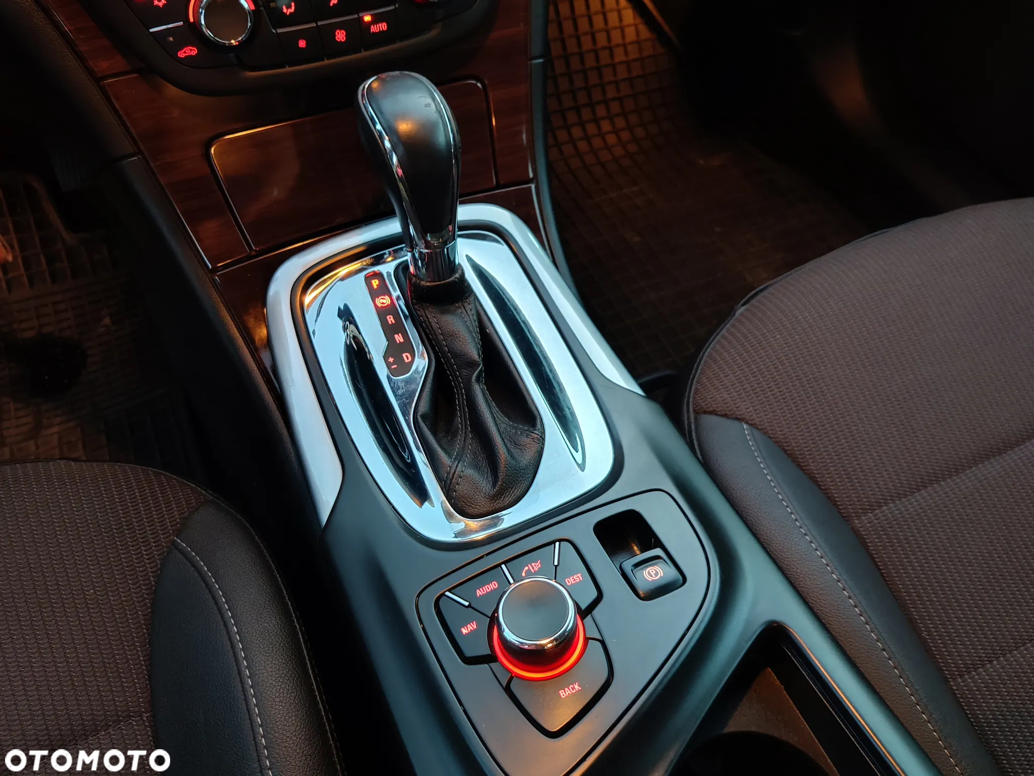 Opel Insignia 2.0 CDTI automatik Cosmo - 15