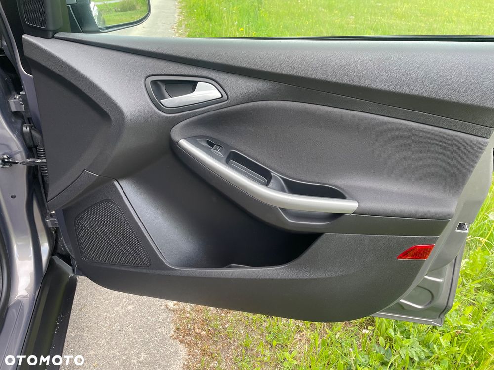 Ford Focus 1.6 TDCi DPF Start-Stopp-System Titanium - 29