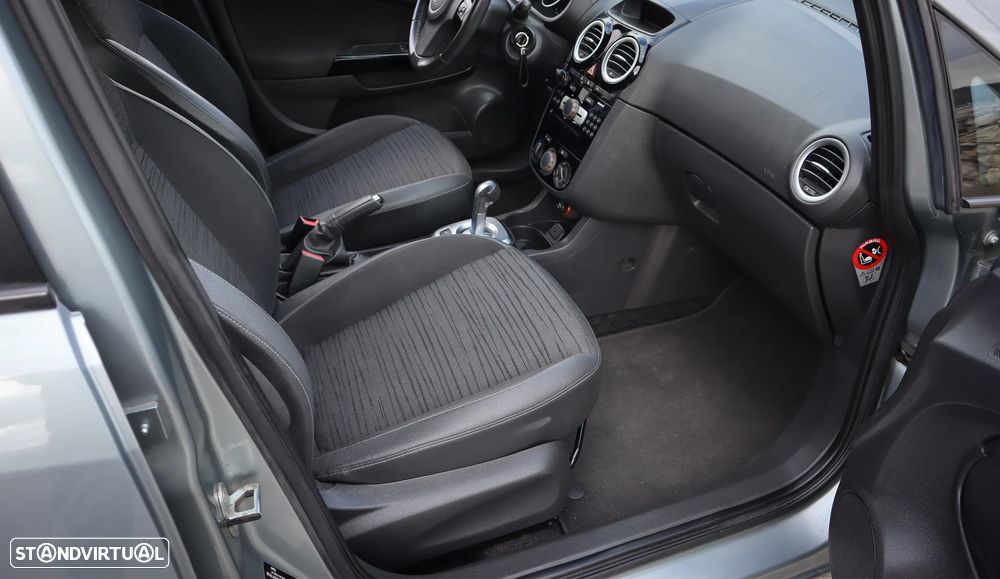 Opel Corsa 1.2 Cosmo 111 Easytronic - 7