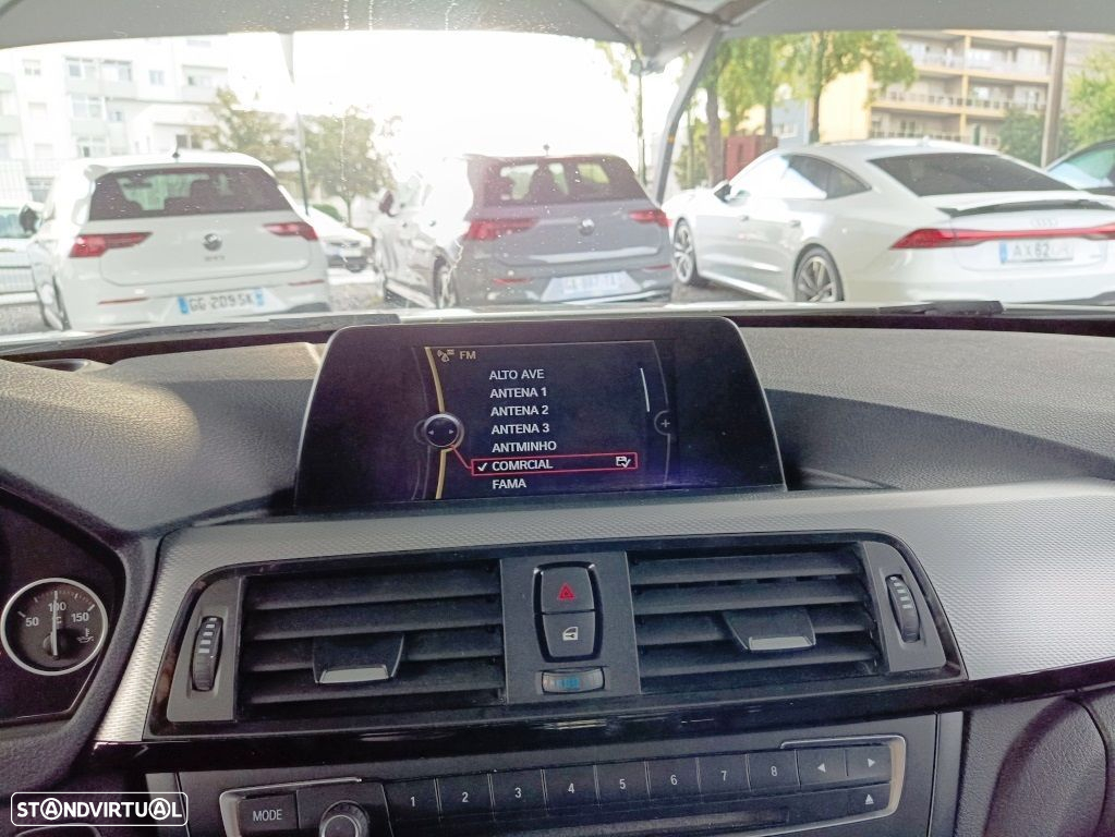 BMW 320 d Auto Pack M - 29