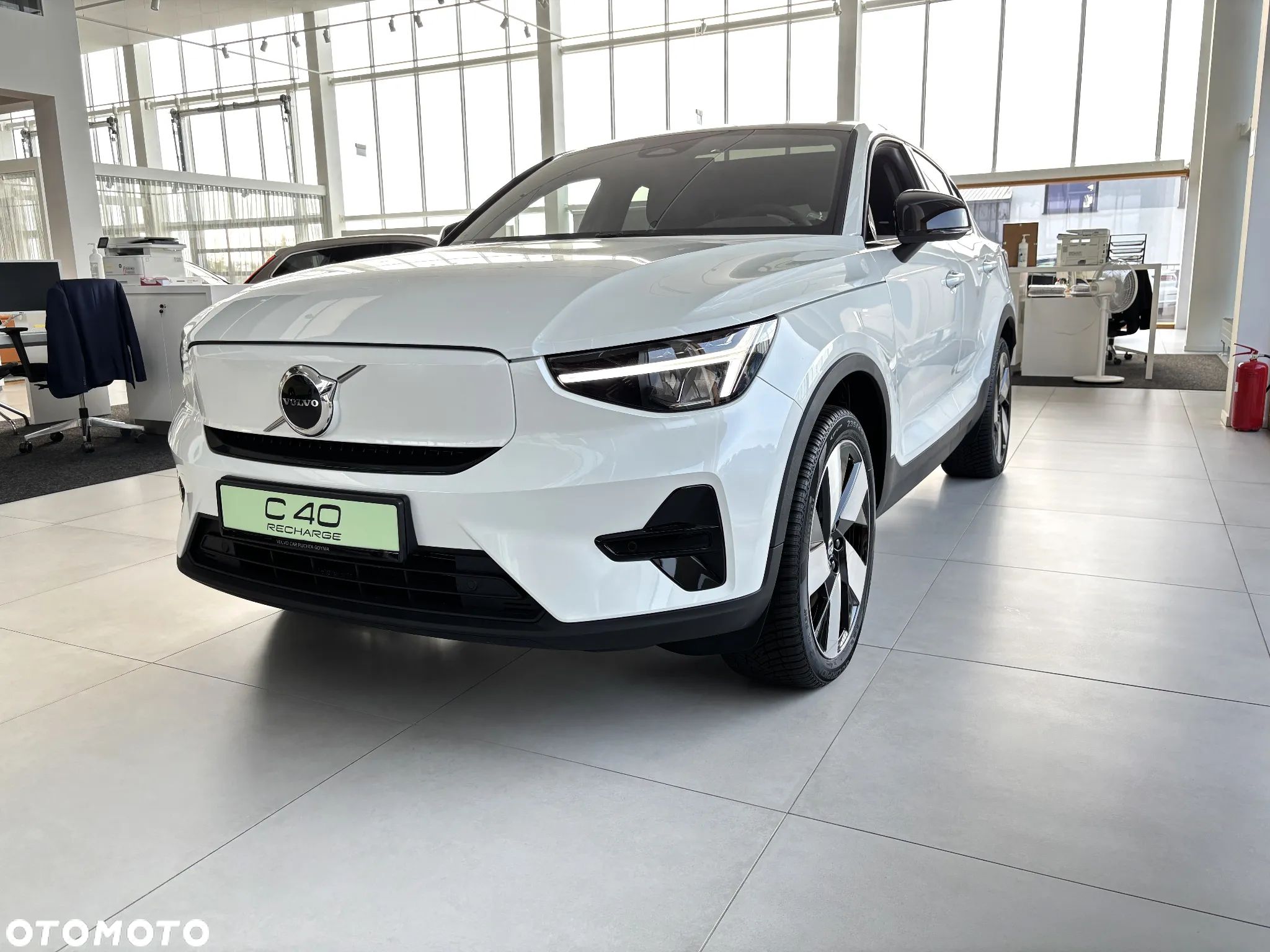 Volvo C40 Recharge Plus - 1
