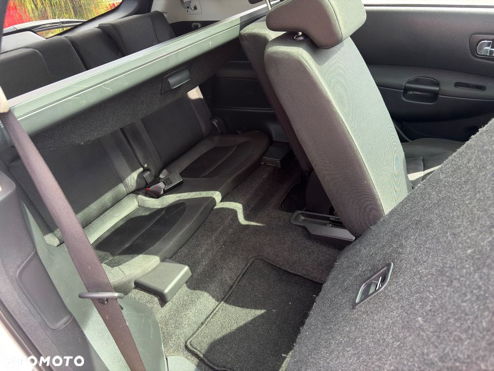 Nissan Qashqai+2 2.0 Acenta - 13