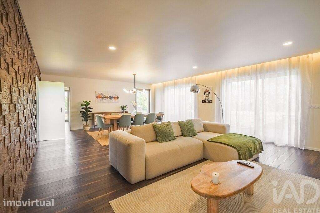 Casa / Villa T4 em Reboreda e Nogueira de 256,00 m2 - Grande imagem: 4/23