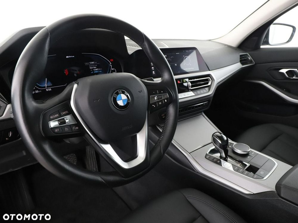 BMW Seria 3 320e Advantage - 15