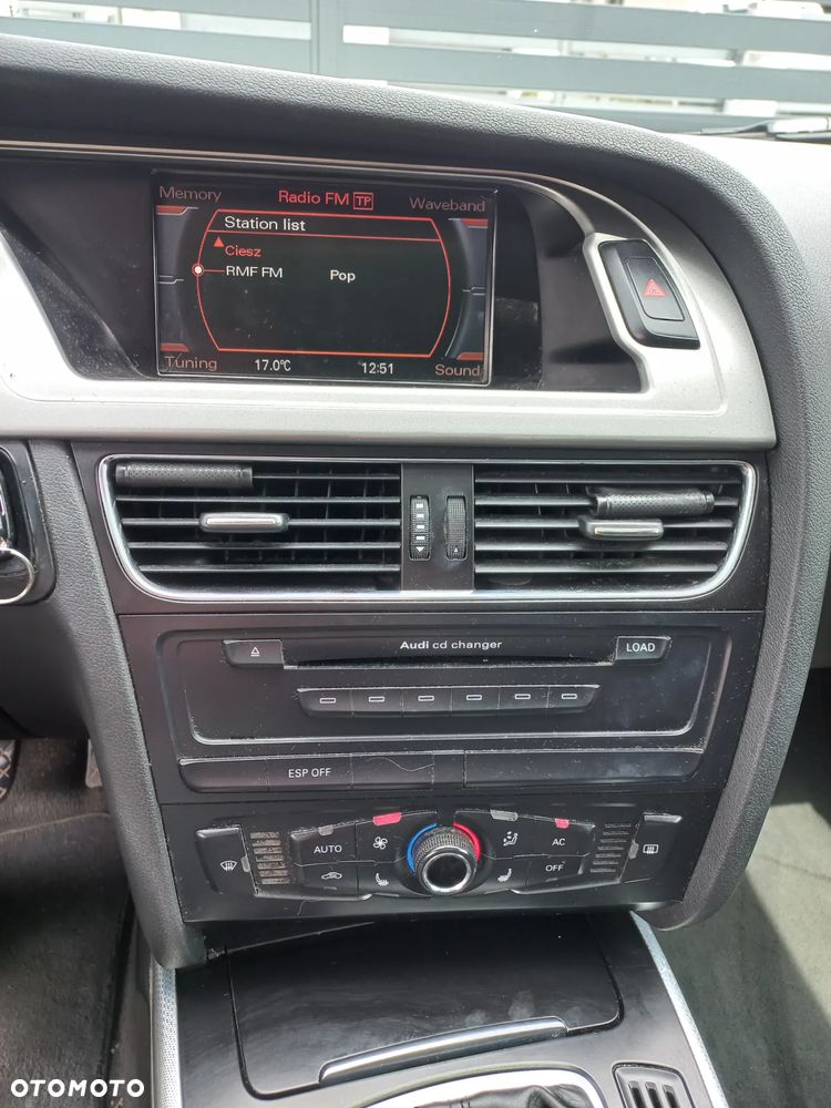 Audi A4 Avant 2.0 TDI DPF - 10