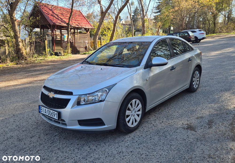 Chevrolet Cruze 1.6 LS - 1